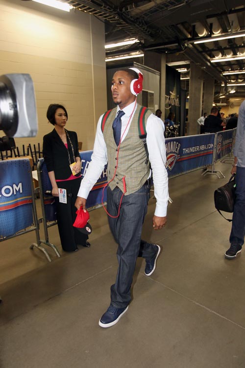 临时换人并 临时换人并