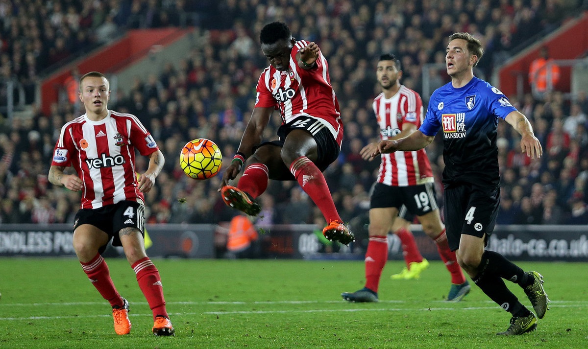 到替补席的 到替补席的