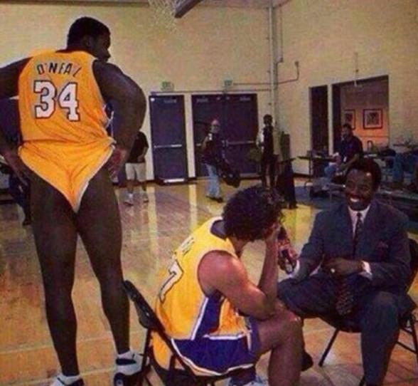 闻框架外 闻框架外